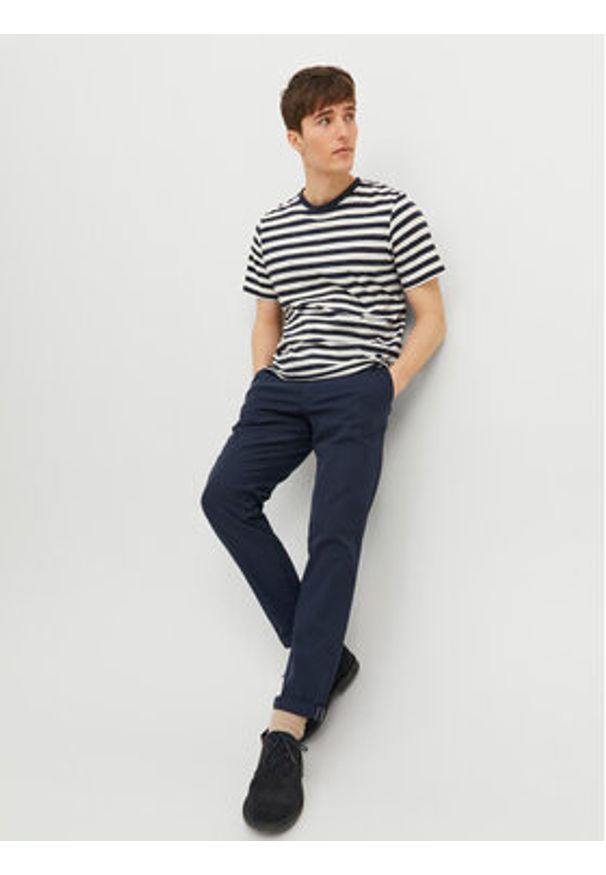 Jack & Jones Chinosy Marco 12206198 Granatowy Slim Fit. Kolor: niebieski. Materiał: bawełna