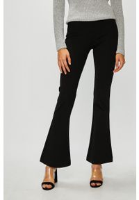 Vero Moda - Spodnie. Stan: podwyższony. Kolor: czarny. Materiał: dzianina