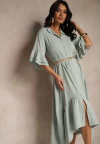 Renee - Jasnozielona Koszulowa Sukienka Ozdobiona Falbanką Ransara. Okazja: na co dzień. Kolor: zielony. Wzór: aplikacja. Typ sukienki: koszulowe. Styl: klasyczny, elegancki, casual #5