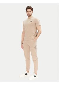 EA7 Emporio Armani Spodnie dresowe 8NPP67 PJVRZ U6155 Beżowy Regular Fit. Kolor: beżowy. Materiał: bawełna #3