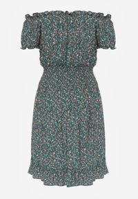 Renee - Zielona Bawełniana Sukienka z Gumką w Talii o Fasonie Hiszpanki Jazmi. Okazja: na co dzień, na spacer. Typ kołnierza: dekolt hiszpanka. Kolor: zielony. Materiał: bawełna. Wzór: aplikacja. Typ sukienki: sportowe, proste. Styl: sportowy, casual, elegancki #2