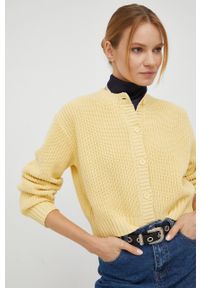 Levi's® - Levi's kardigan damski kolor żółty. Okazja: na spotkanie biznesowe. Kolor: żółty. Materiał: dzianina. Wzór: gładki, ze splotem. Styl: biznesowy #2