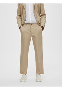 Selected Homme Chinosy 16088515 Beżowy Regular Fit. Kolor: beżowy. Materiał: bawełna