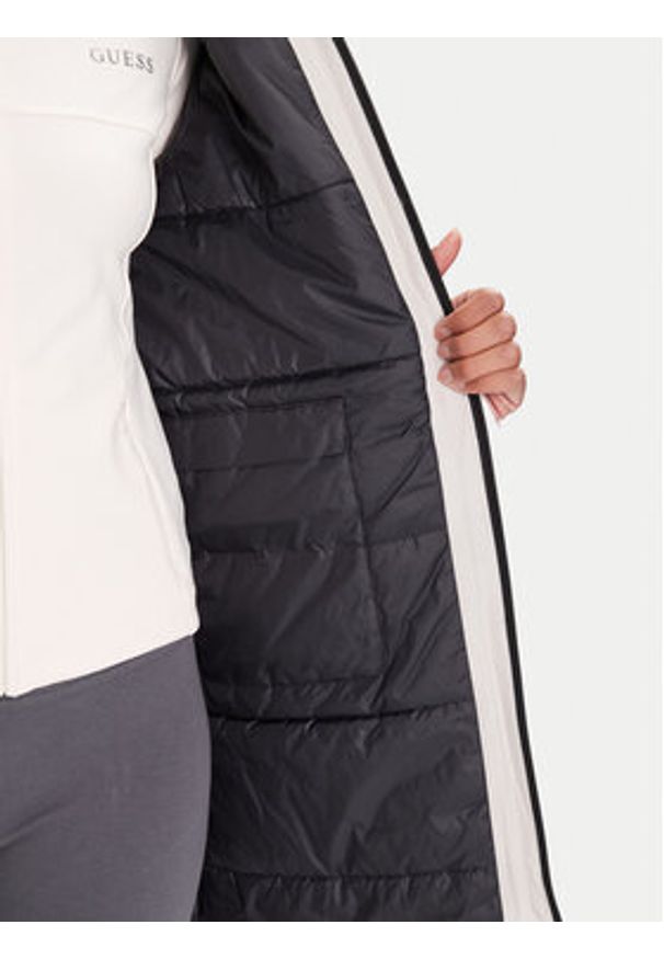 Jack Wolfskin Kurtka zimowa Frost Haven A65091 Beżowy Regular Fit. Kolor: beżowy. Materiał: syntetyk. Sezon: zima