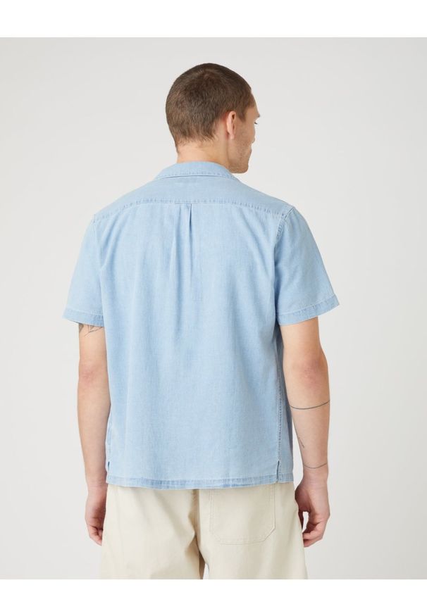 Wrangler - WRANGLER LS 1 PKT SHIRT MĘSKA KOSZULA JEANSOWA LIGHT INDIGO W5D6LOX4E 112146113. Materiał: jeans
