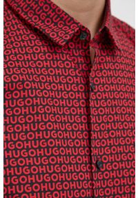 Hugo koszula bawełniana męska kolor czerwony slim z kołnierzykiem klasycznym. Typ kołnierza: kołnierzyk klasyczny. Kolor: czerwony. Materiał: bawełna. Długość rękawa: długi rękaw. Długość: długie. Styl: klasyczny