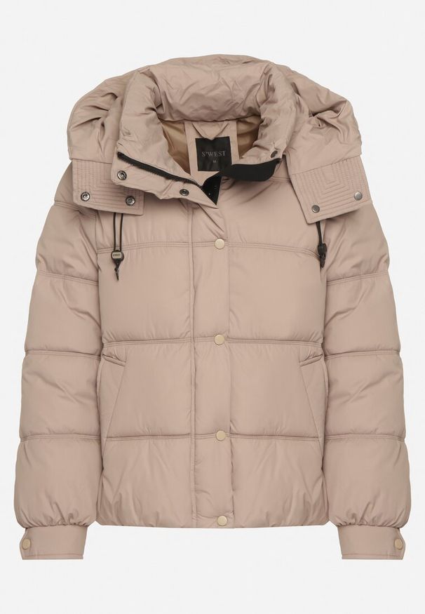 Born2be - Beżowa Kurtka Puffer o Fasonie Oversize z Kapturem i Naszywką Azirva. Okazja: na co dzień. Typ kołnierza: kaptur. Kolor: beżowy. Materiał: dzianina. Wzór: aplikacja. Styl: casual, sportowy