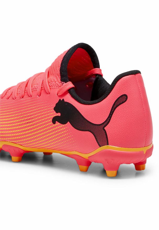 Puma - Młodzieżowe buty piłkarskie FUTURE 7 PLAY FG/AG PUMA. Kolor: żółty, czarny, pomarańczowy, wielokolorowy. Sport: piłka nożna