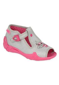 Befado obuwie dziecięce 213P136 różowe srebrny szare. Nosek buta: otwarty. Kolor: różowy, wielokolorowy, szary, srebrny. Materiał: tkanina, bawełna