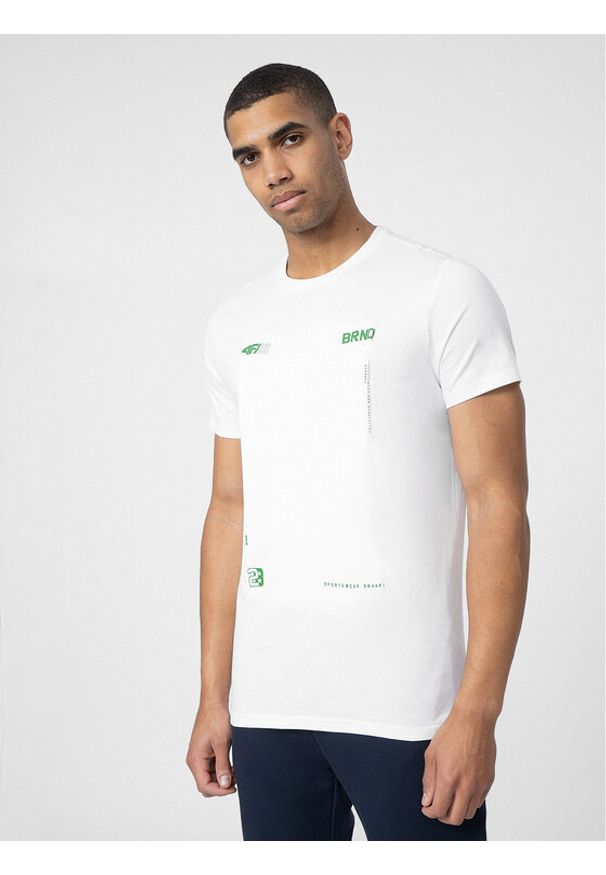 4f - 4F T-Shirt 4FSS23TTSHM311 Biały Regular Fit. Kolor: biały. Materiał: bawełna