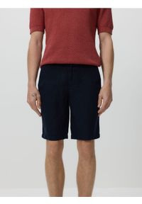 Reserved - Lniane szorty regular fit - granatowy. Kolor: niebieski. Materiał: len #1
