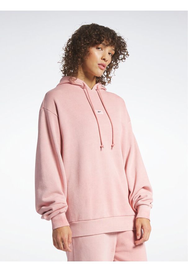 Reebok Bluza Reebok Classics Natural Dye Oversized Long Hoodie HY2709 Różowy. Kolor: różowy. Materiał: bawełna