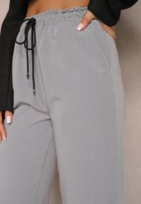 Renee - Szare Klasyczne Spodnie z Gumką w Pasie i Sznurkiem Celarstia. Kolor: szary. Styl: klasyczny #3