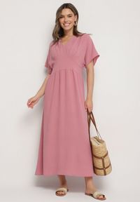 Born2be - Ciemnoróżowa Sukienka z Bawełną i Górą w Stylu Nietoperza Filenia. Okazja: na co dzień. Kolor: różowy. Materiał: bawełna. Styl: casual #6