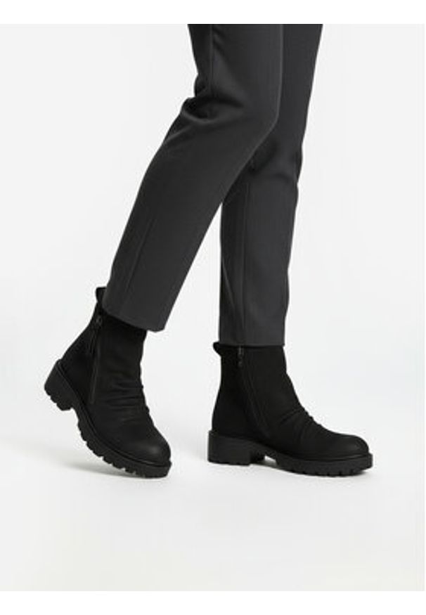 Clara Barson Botki CEO-HY8007S-1 Czarny. Kolor: czarny. Materiał: materiał
