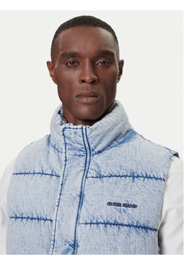 Guess Bezrękawnik M5BN81 D6181 Niebieski Regular Fit. Kolor: niebieski. Materiał: bawełna. Długość rękawa: bez rękawów