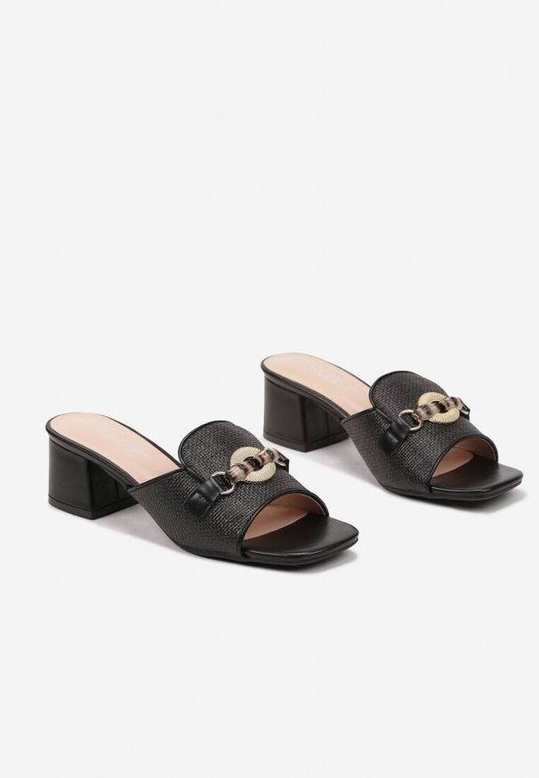 Born2be - Czarne Eleganckie Klapki na Słupku Zdobione Plecionką i Aplikacją Leandael. Okazja: na co dzień. Kolor: czarny. Materiał: koronka. Wzór: aplikacja. Obcas: na słupku. Styl: elegancki. Wysokość obcasa: średni