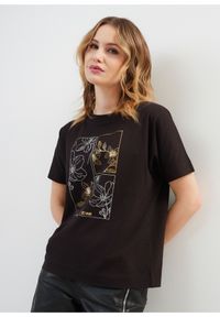 Ochnik - Czarny bawełniany T-shirt damski z aplikacją. Kolor: czarny. Materiał: bawełna. Wzór: aplikacja #4