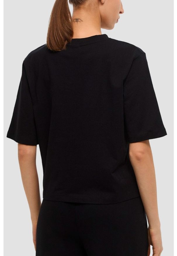 Guess - GUESS Czarny bawełniany t-shirt damski Colette Boxy, Rozmiar S. Okazja: na co dzień. Kolor: czarny. Materiał: bawełna. Styl: casual, elegancki