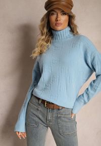 Renee - Niebieski Golf o Klasycznym Kroju Savelle. Okazja: na co dzień. Typ kołnierza: golf. Kolor: niebieski. Materiał: jeans. Długość rękawa: długi rękaw. Długość: długie. Styl: klasyczny