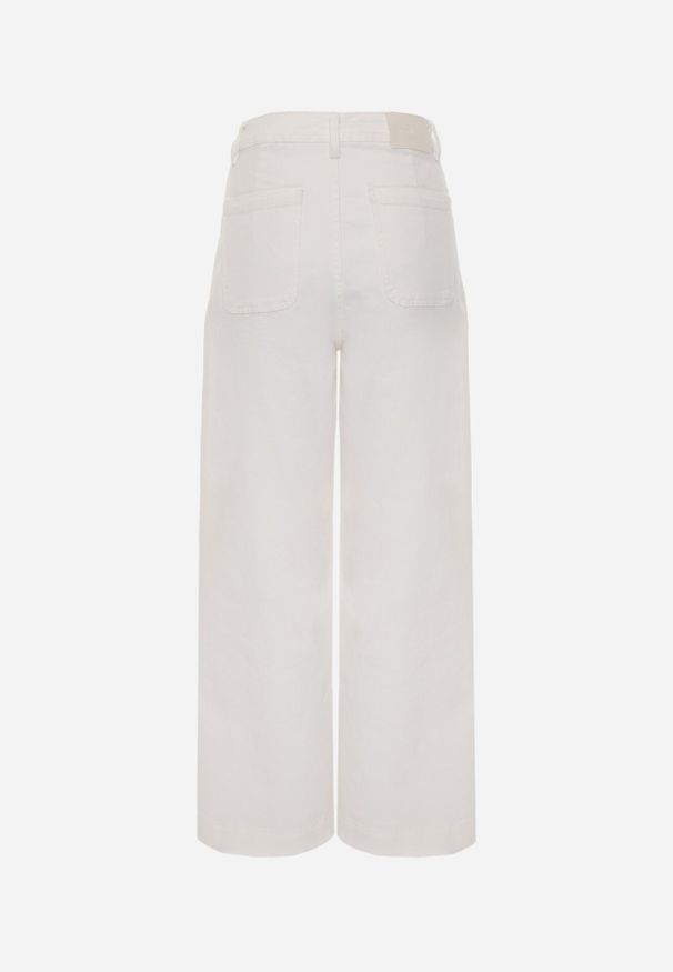 Born2be - Białe Szerokie Jeansy z Bawełny z Wysokim Stanem Jyneli. Okazja: na co dzień, do pracy. Stan: podwyższony. Kolor: biały. Długość: krótkie. Styl: casual, klasyczny, elegancki