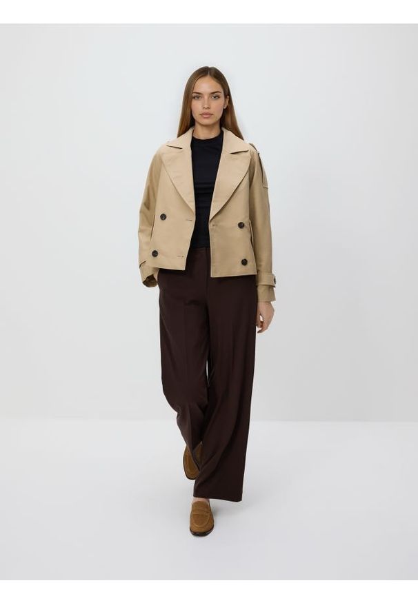 Reserved - Szerokie spodnie z kantem - brązowy. Kolor: brązowy. Materiał: wiskoza, tkanina