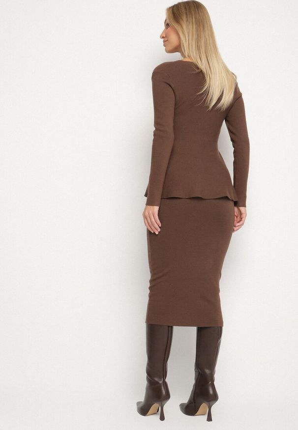 Born2be - Brązowy Elegancki Komplet z Dzianiny z Wiskozą Kardigan i Spódnica Uneva. Kolor: brązowy. Materiał: wiskoza, dzianina
