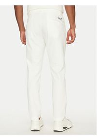 EA7 Emporio Armani Chinosy 7M000195 AF13554 U0005 Biały Regular Fit. Kolor: biały. Materiał: syntetyk #3