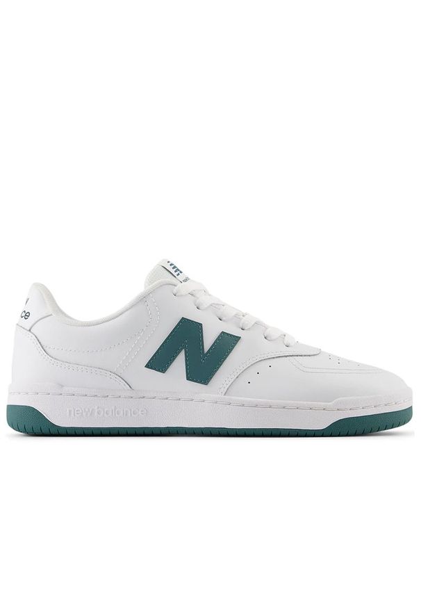 Buty New Balance BB80UFG - białe. Okazja: na co dzień. Kolor: biały. Materiał: guma, materiał, skóra, syntetyk. Szerokość cholewki: normalna. Sport: turystyka piesza, koszykówka