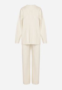 Born2be - Biały Dzianinowy Komplet z Wełną Spodnie i Sweter Tesira. Kolor: biały. Materiał: dzianina, wełna #4