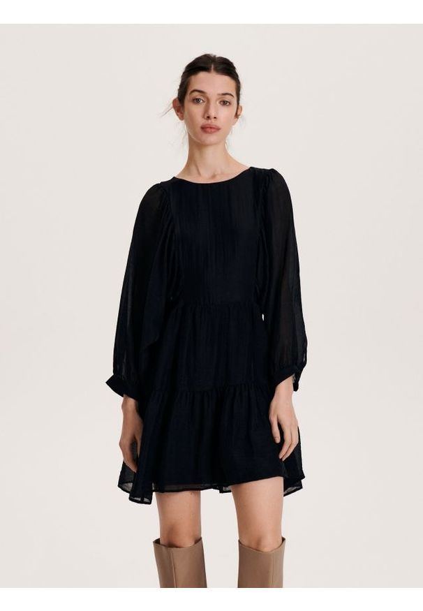 Reserved - Sukienka mini z lyocellu - czarny. Kolor: czarny. Materiał: tkanina. Długość: mini
