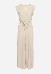 Born2be - Beżowy Taliowany Kombinezon Koktajlowy z Paskiem w Talii i Falbanami przy Ramionach Vimarine. Okazja: na imprezę. Kolor: beżowy. Materiał: jeans. Styl: wizytowy #6