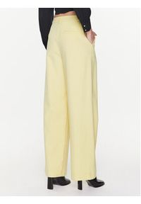 GESTUZ - Gestuz Spodnie materiałowe Lorelaigz 10906975 Żółty Relaxed Fit. Kolor: żółty. Materiał: syntetyk #2