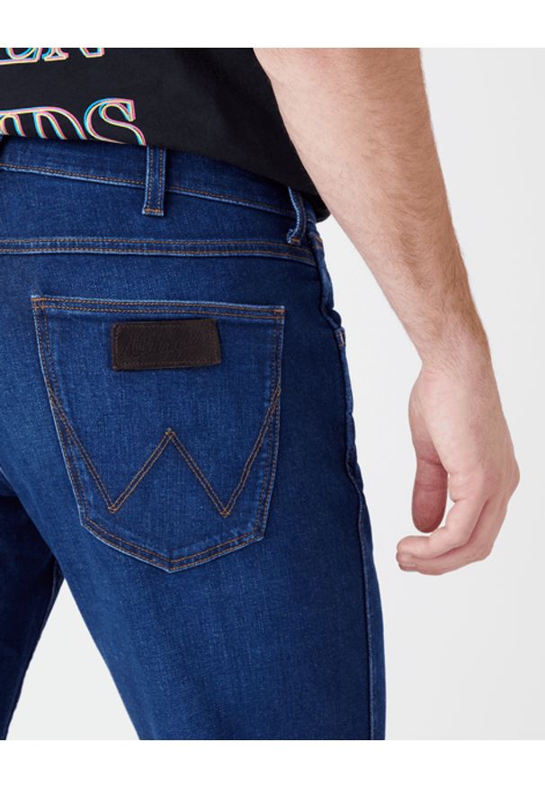 Wrangler - WRANGLER GREENSBORO MĘSKIE SPODNIE JEANSOWE THE BULLSEYE W15QYI39K 112144766
