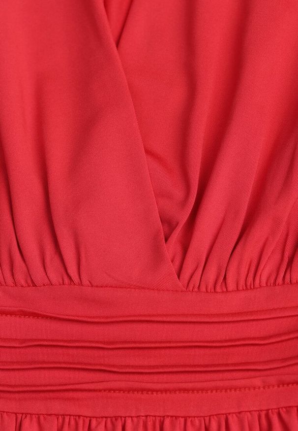 Renee - Czerwona Sukienka z Wiskozą o Rozkloszowanym Kroju z Kopertową Górą Seliane. Okazja: na randkę. Typ kołnierza: dekolt w serek. Kolor: czerwony. Materiał: wiskoza. Długość rękawa: długi rękaw. Typ sukienki: kopertowe