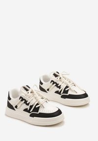 Born2be - Biało-Czarne Sneakersy Rilvora. Nosek buta: okrągły. Zapięcie: sznurówki. Kolor: biały. Materiał: materiał. Obcas: na obcasie. Wysokość obcasa: niski #4