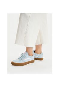 Sneakersy Vans. Kolor: niebieski. Model: Vans Classic #1
