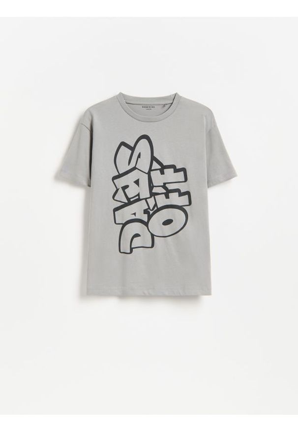 Reserved - Bawełniany t-shirt z nadrukiem - ciemnoszary. Kolor: szary. Materiał: bawełna. Wzór: nadruk