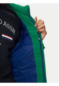 U.S. Polo Assn. Kurtka zimowa MUP3600 Zielony Regular Fit. Typ kołnierza: polo. Kolor: zielony. Materiał: syntetyk. Sezon: zima