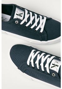 Calvin Klein Jeans - Tenisówki. Nosek buta: okrągły. Zapięcie: sznurówki. Kolor: niebieski. Materiał: guma #3