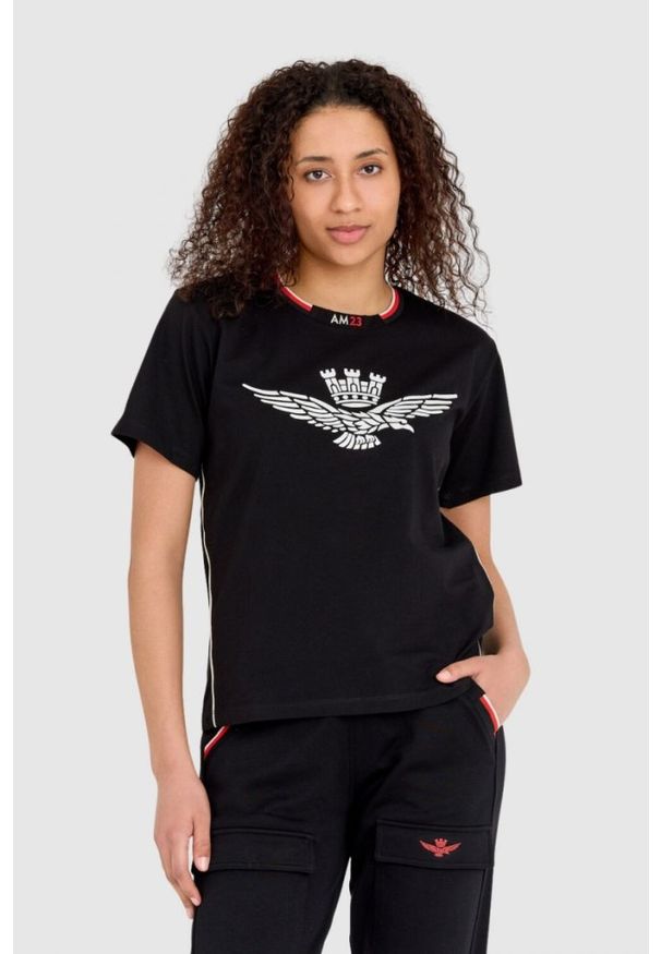 Aeronautica Militare - AERONAUTICA MILITARE Czarny luźny t-shirt damski z wypukłym orłem Comfort Fit. Kolor: czarny. Materiał: bawełna