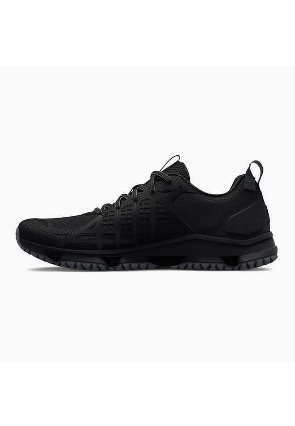 Buty damskie Under Armour MG Strikefast. Kolor: czarny. Styl: sportowy