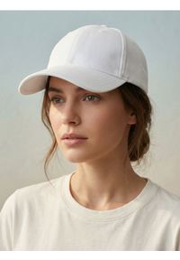 Sinsay - Bawełniana czapka z daszkiem - biały. Kolor: biały. Materiał: bawełna #1