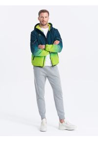 Ombre Clothing - Sportowa kurtka męska ombre z odblaskami i polarową podszewką – turkusowo-limonkowa V1. Kolor: turkusowy. Materiał: polar. Wzór: nadruk, napisy, gradientowy. Styl: sportowy #4