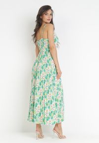 Born2be - Zielona Plisowana Sukienka Maxi na Cienkich Regulowanych Ramiączkach Iazza. Kolor: zielony. Długość rękawa: na ramiączkach. Wzór: kwiaty, nadruk, aplikacja. Długość: maxi #2