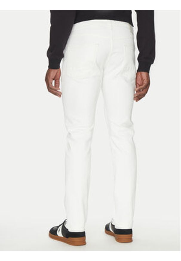 Scotch & Soda Jeansy 178933 Biały Slim Fit. Kolor: biały