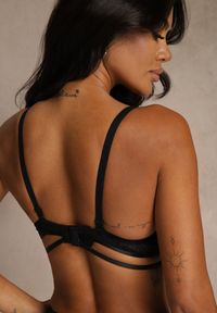 Renee - Czarny Koronkowy Biustonosz w Klasycznym Stylu z Aplikacją Galinassa. Kolor: czarny. Materiał: koronka. Wzór: aplikacja #5