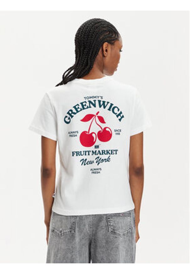 Tommy Jeans T-Shirt Novelty DW0DW17820 Biały Regular Fit. Kolor: biały. Materiał: bawełna