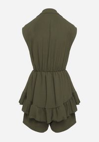 Born2be - Ciemnozielony Krótki Kombinezon z Falbankami i Kołnierzykiem Laravia. Kolor: zielony. Długość: krótkie. Styl: wizytowy, elegancki #2