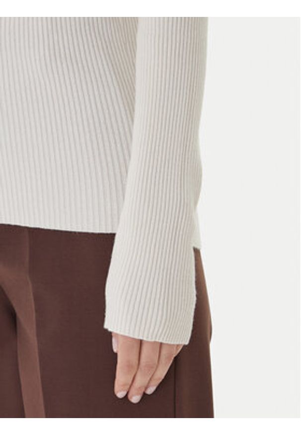 Kontatto Sweter 3M0818C Écru Slim Fit. Kolor: kremowy. Materiał: syntetyk